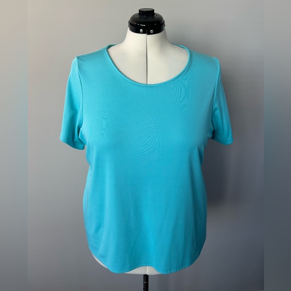 Versatile Coldwater Creek Top - Picture 2 of 6